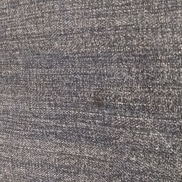 Kut from the kloth jeans,size 4 with crystals on pockets. - Picture 5 of 10